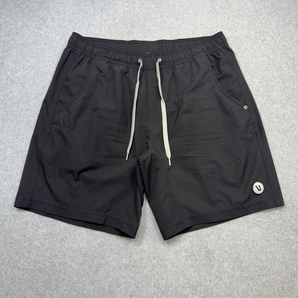 Vuori Kore Shorts Mens Medium Black 7 Inch Unlined Athletic Stretch Drawstring